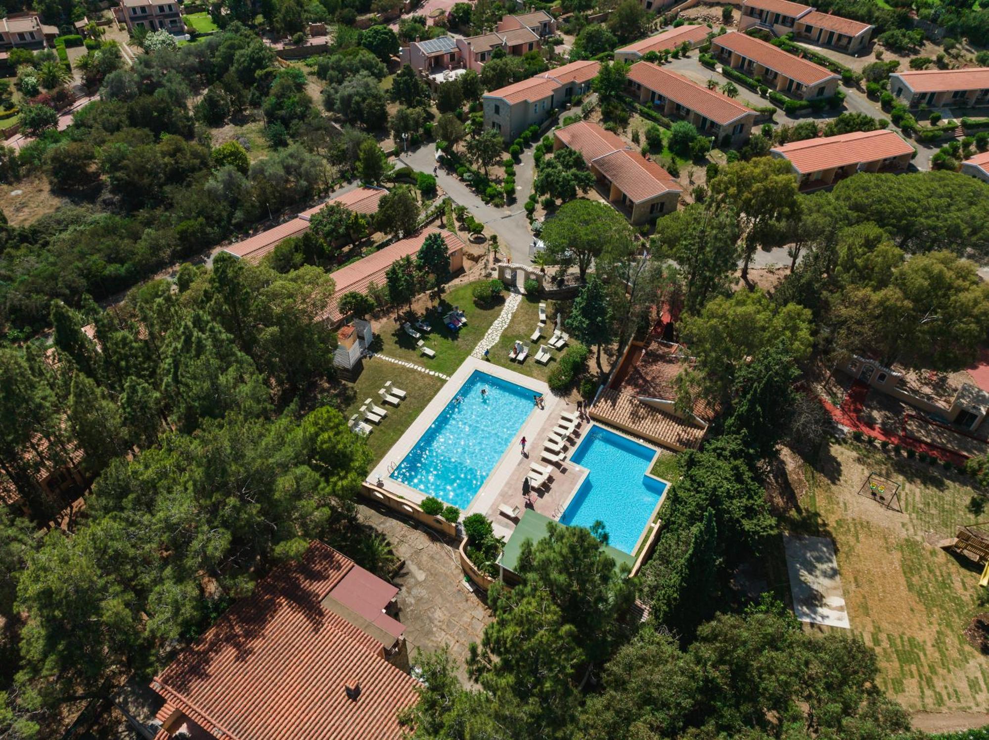 Hotel Amareclub Rocca Dorada Santa Margherita di Pula Esterno foto