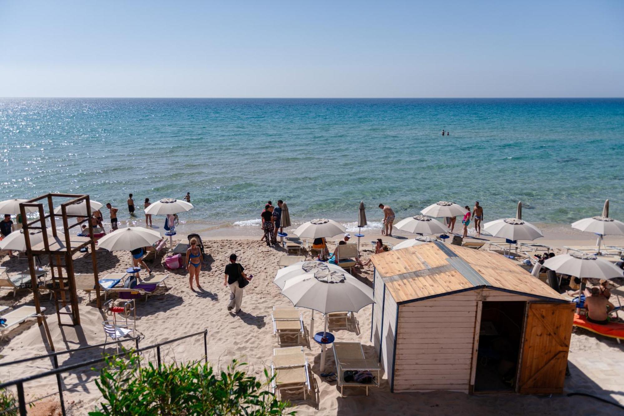 Hotel Amareclub Rocca Dorada Santa Margherita di Pula Esterno foto