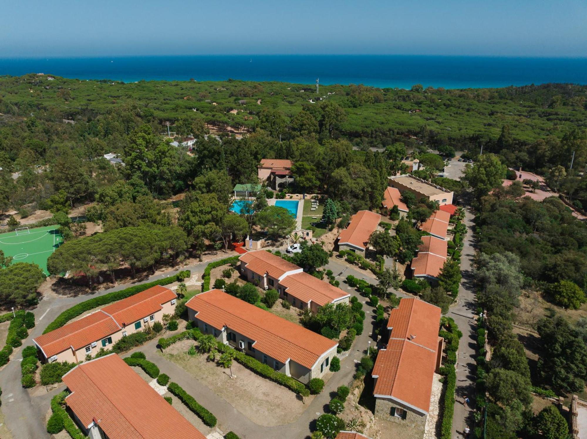 Hotel Amareclub Rocca Dorada Santa Margherita di Pula Esterno foto