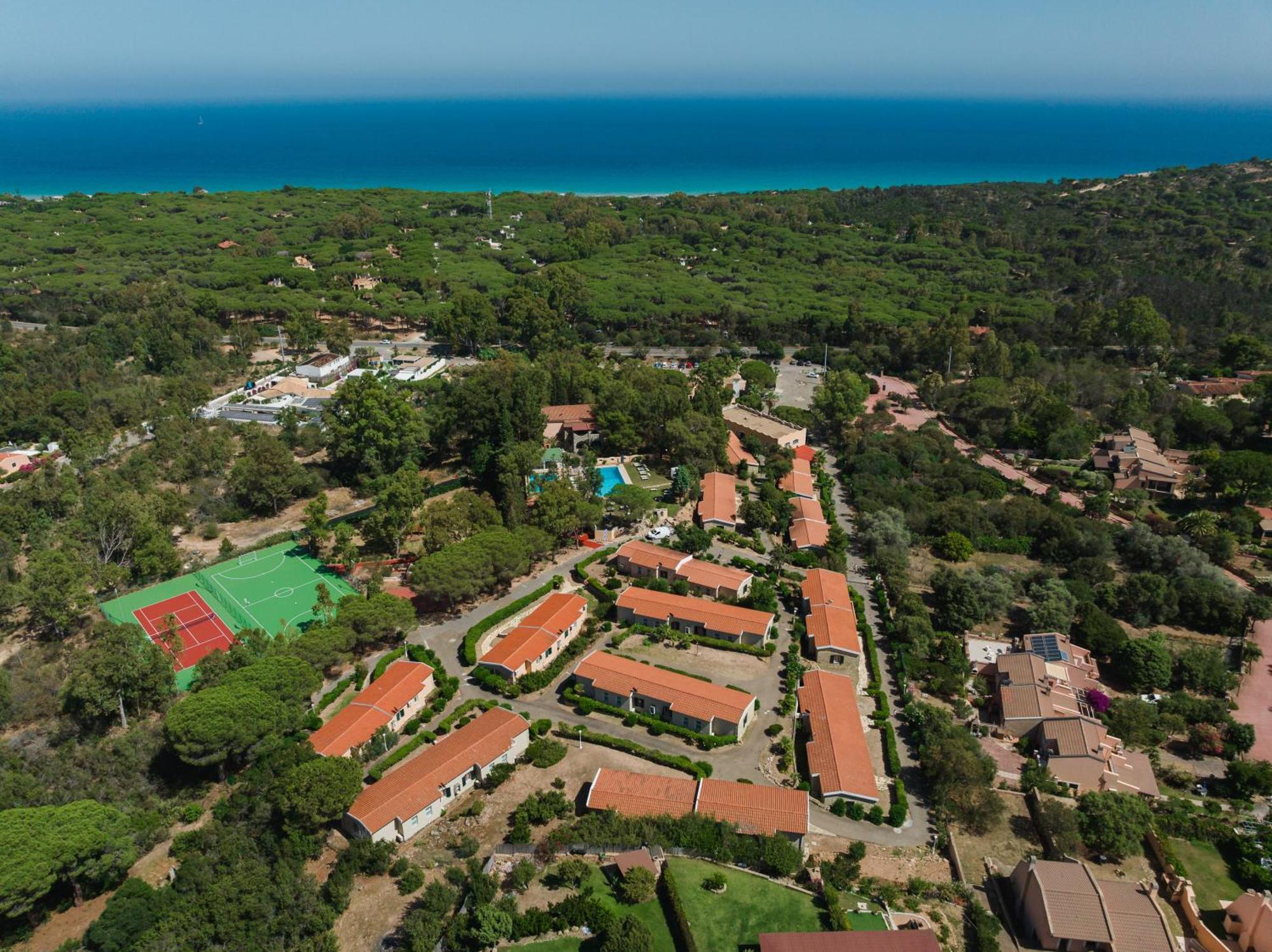 Hotel Amareclub Rocca Dorada Santa Margherita di Pula Esterno foto