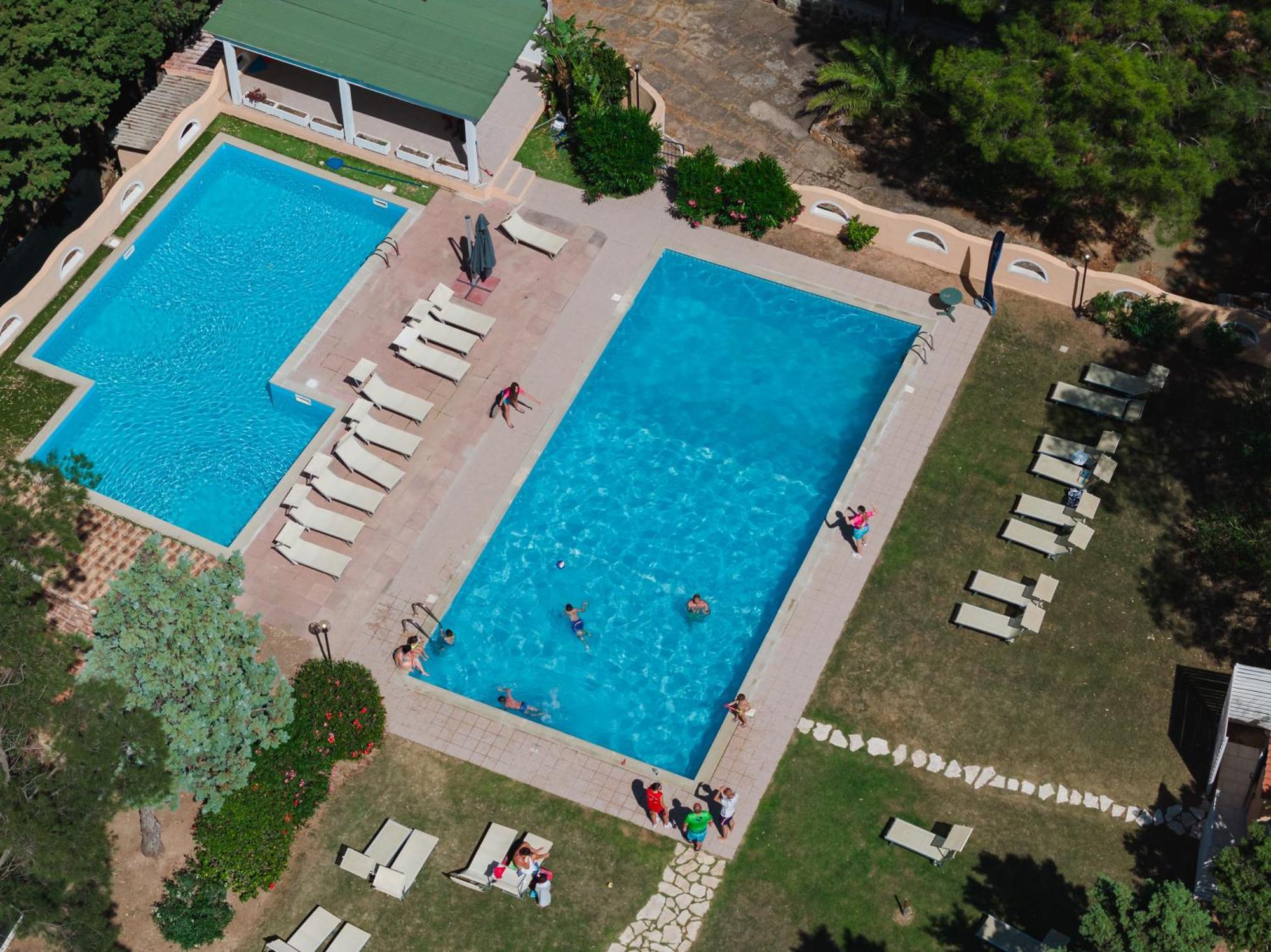 Hotel Amareclub Rocca Dorada Santa Margherita di Pula Esterno foto